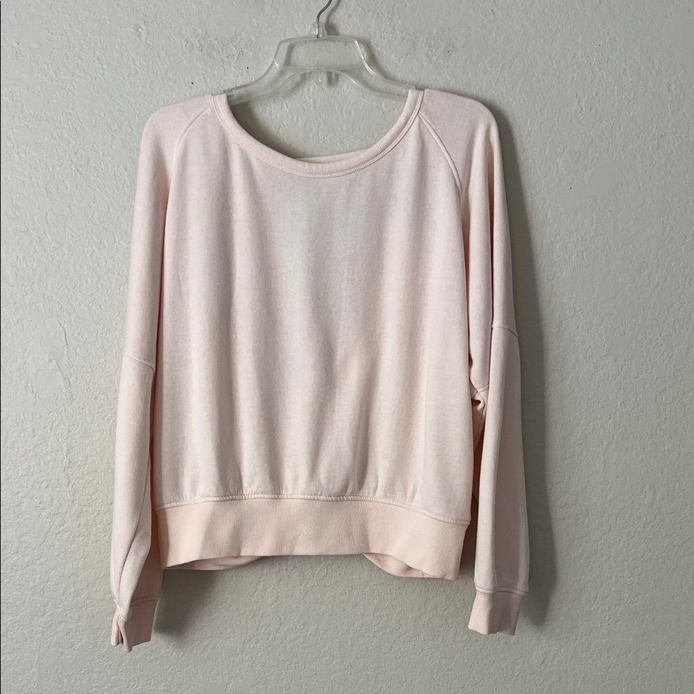 Like New! Ocean Drive Light Blush Twist Back Soft Sweater in Size L